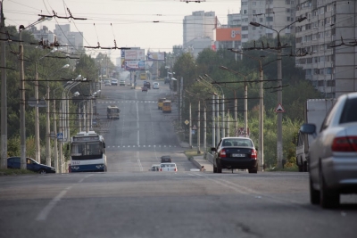 Мужчина стер дорожную разметку на Салтовке