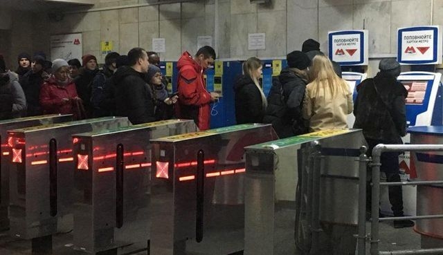 Тариф в метро по 8 гривен действует и никем не оспорен