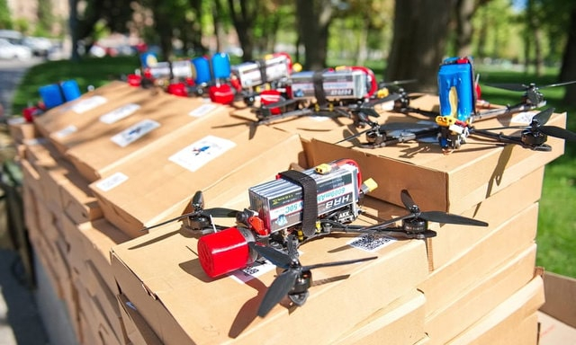 Военным на Лиманском направлении передали 150 FPV-дронов и 2 станции управления