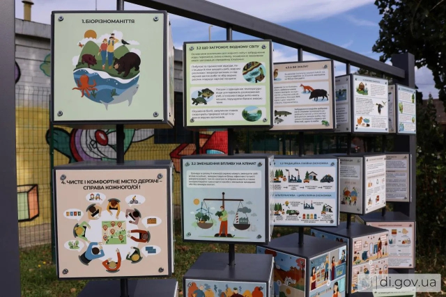 В Дергачах появились первые компостеры и интерактивный эко-стенд