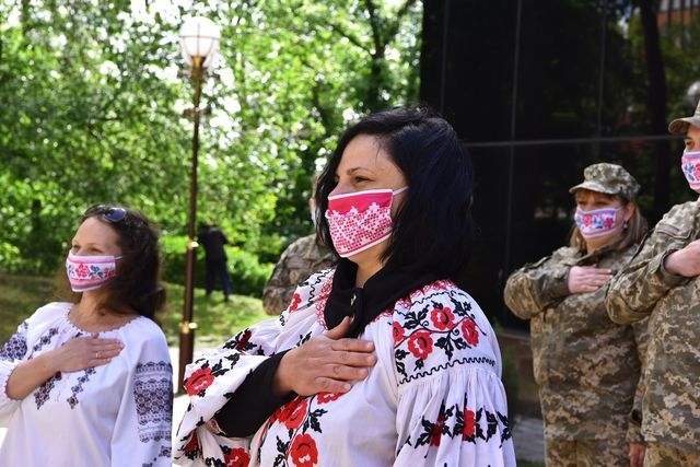 Харьковчане креативно отметили День вышиванки (фото)