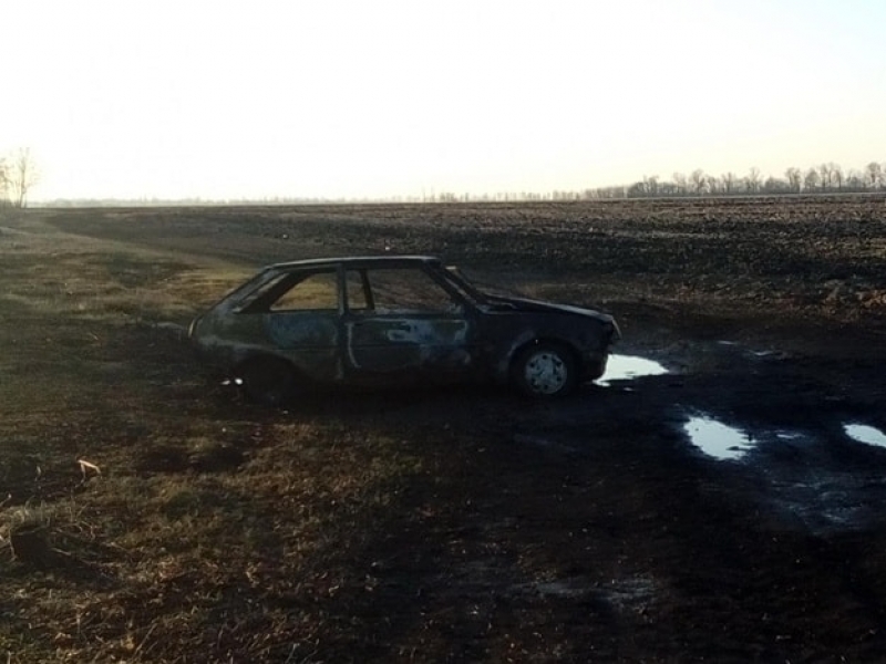 Под Харьковом мужчина заживо сгорел в собственном авто