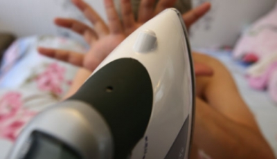 На Харьковщине мужчину пытали с помощью утюга