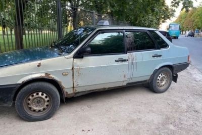 Ехал в больницу, истекая кровь – таксист спас себя после ножевого ранения