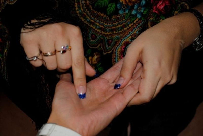 Харьковская гадалка снимала с женщин не только «порчу», но и золото