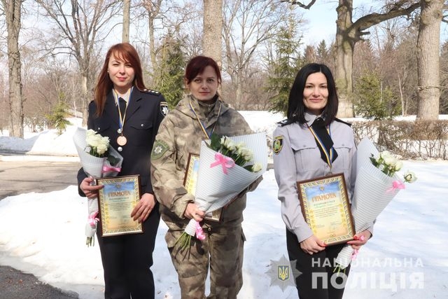 Сотрудницы полиции харьковской области приняли участие в соревнованиях по стрельбе
