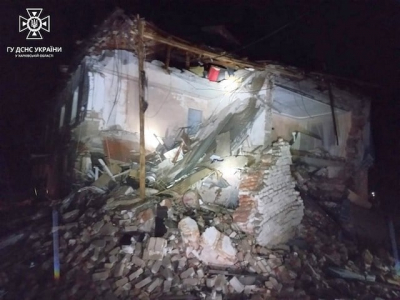 В поселке Шевченково ракета разрушила 2-этажный дом – погибла женщина