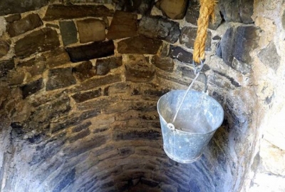 Под Харьковом в колодец упала женщина: горожанка погибла