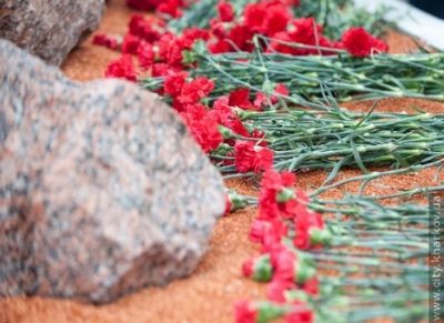 В Печенегах открыли мемориальный комплекс