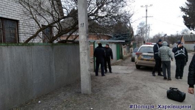 Под Харьковом молодчик открыл огонь посреди улицы