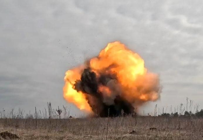 Вражеские авиабомбы упали на открытой местности в Золочевской громаде