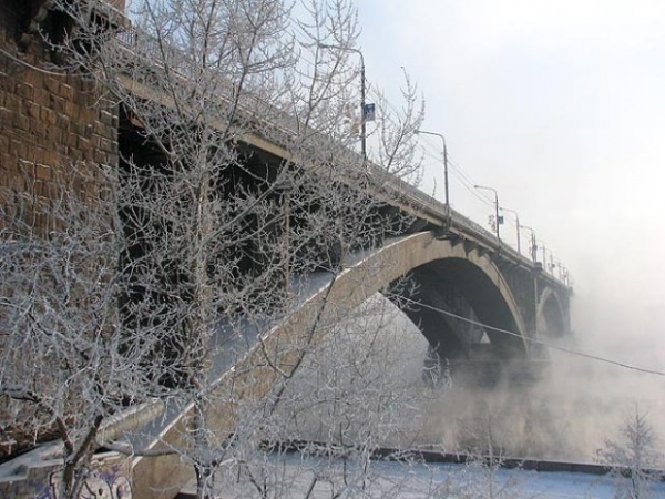 Курсанты спасли грузчика от гибели на морозе