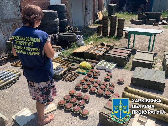 В гараже у харьковчанина обнаружили арсенал боеприпасов и оружия