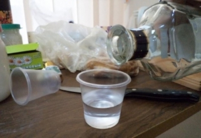 Пьяный житель Харьковщины с ножевым ранением пришел домой и лег спать