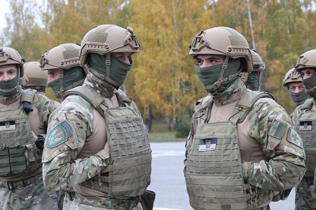 Военные куртки милитари – важная составляющая армейской экипировки