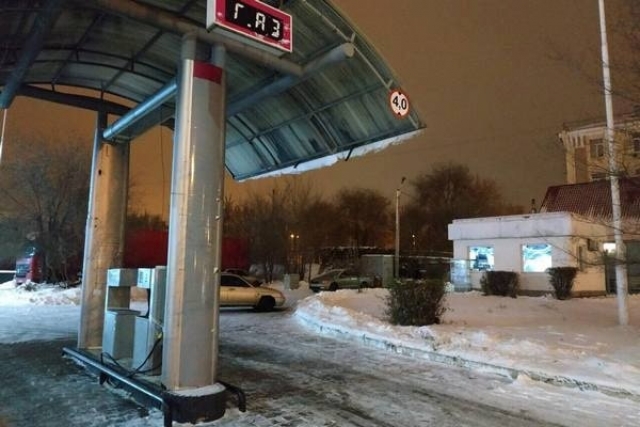 В центре Харькова работала незаконная АЗС: с владельца требуют почти 1 млн грн