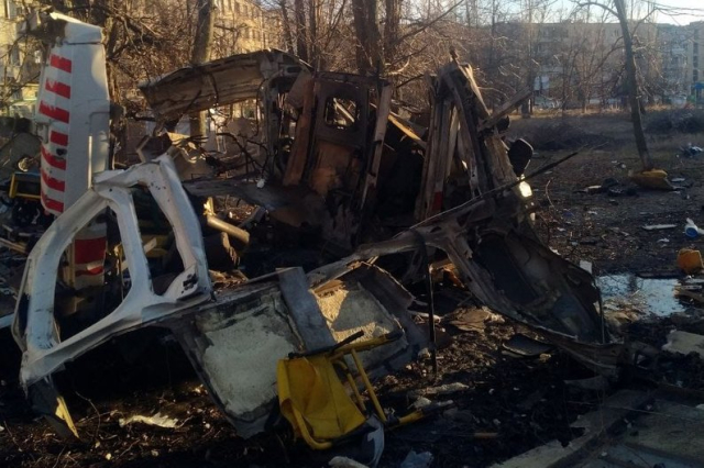 Российский беспилотник ударил по машине скорой помощи