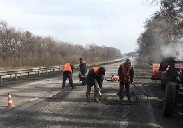 Харьковские дороги готовят к весне
