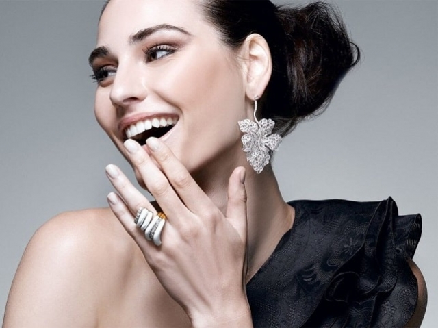 Серебряные украшения: как и с чем носить