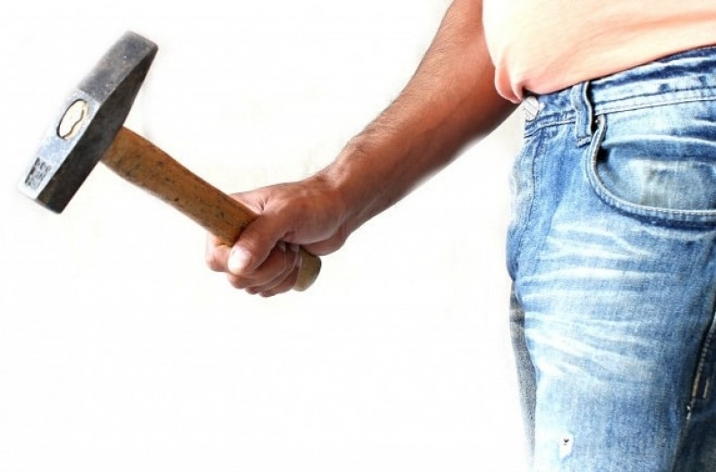 Харьковчанин убил соседку молотком из-за двух телефонов