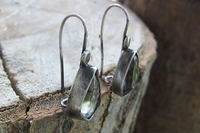 Уход за серьгами из серебра: как их чистить