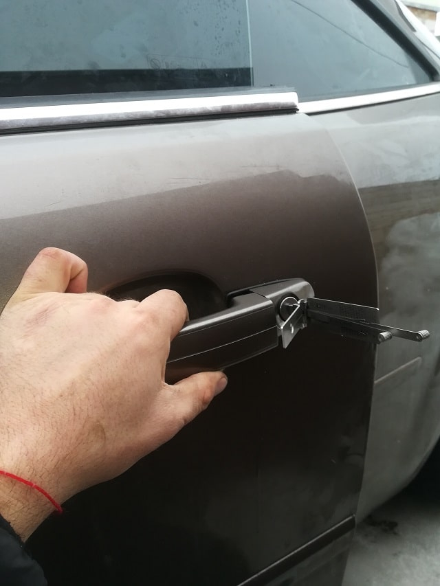 Служба аварийного открытия замков «Медвежатники Харьков»