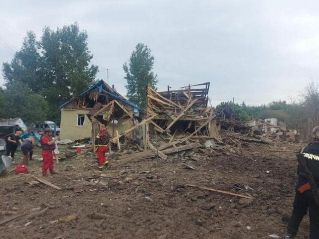 Российские оккупанты ударили по селу Макарово - погибла женщина