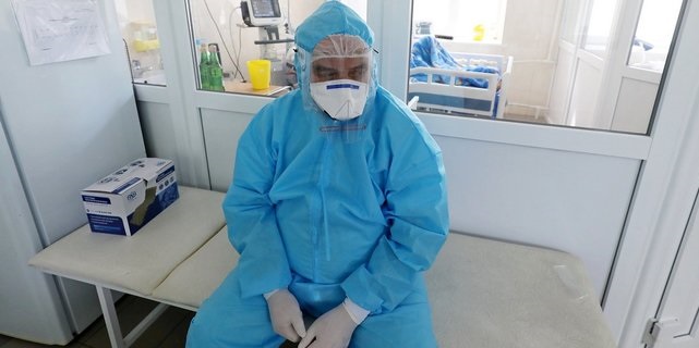 За последние сутки в Харькове коронавирусом заболел 331 человек, вакцинировались 20 медиков