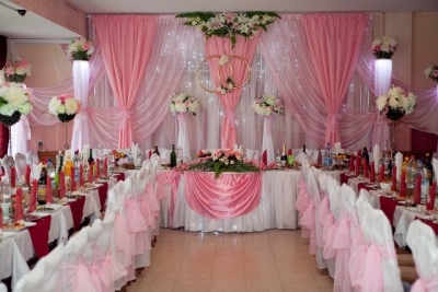 Как украсить свадебный зал своими руками: интересные идеи, фото