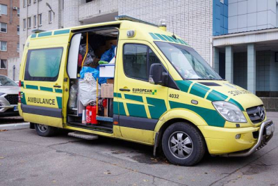 Медикам области переданы специальные медицинские машины