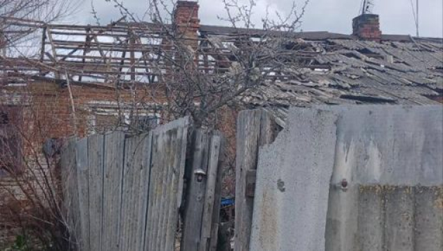 Враг продолжает обстреливать села Золочевской громады