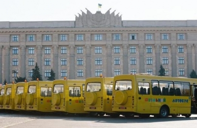В область прибыли 18 новых школьных автобусов