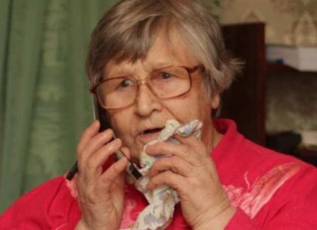 Жительница Золочева отдала «полицейскому» крупную сумму денег