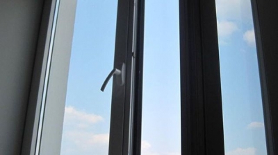 ЧП в областном центре - харьковчанин выбросил жену из окна