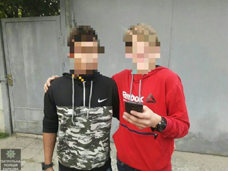 В Харькове двух экстремалов снимали с 125-метровой высоты