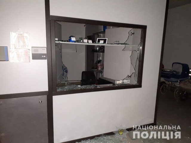 В Харькове неизвестный ограбил ломбард