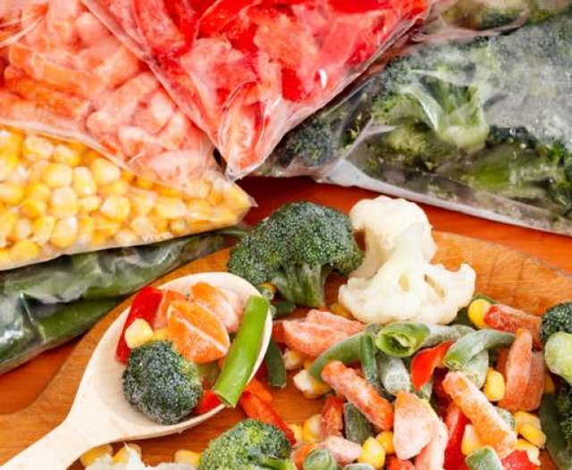 В товаре харьковских гипермаркетов нашли опасные бактерии