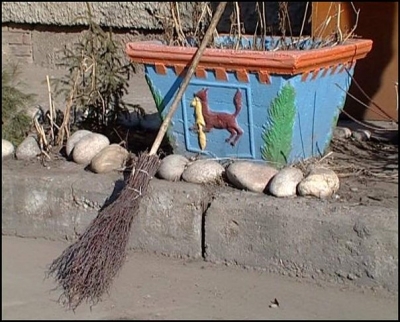 В Харькове накупили метел на миллион гривен