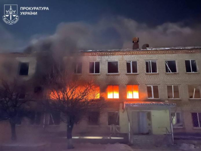 Удар врага по Индустриальному району Харькова – зафиксированы пожары и повреждения