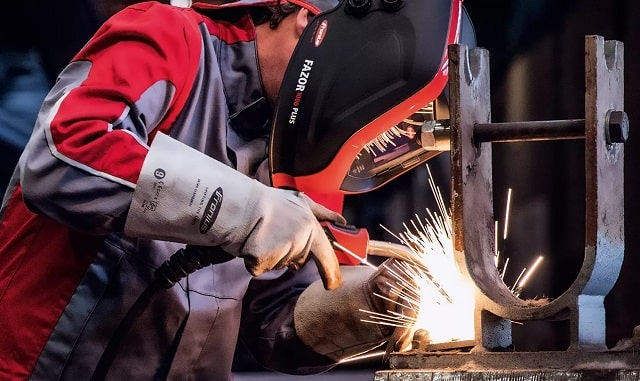 Сварочный полуавтомат: что это такое, виды, как выбрать