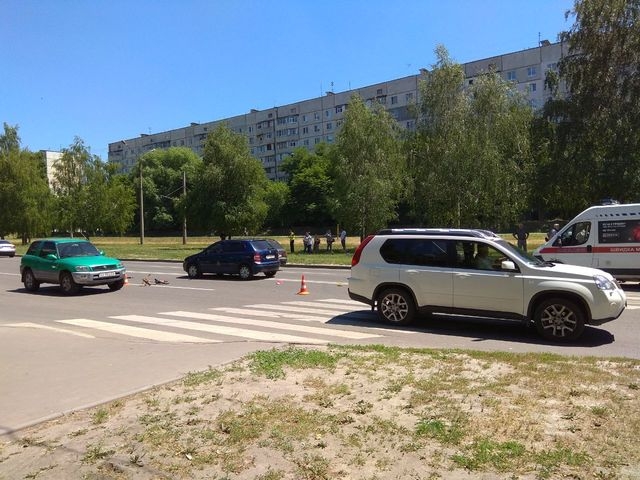 В Харькове женщина на иномарке наехала на маленького ребенка (фото)