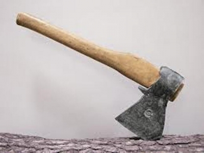 Мужчина убил отца топором