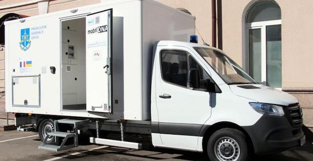 Харькову передали французскую лабораторию для экспресс-анализа ДНК