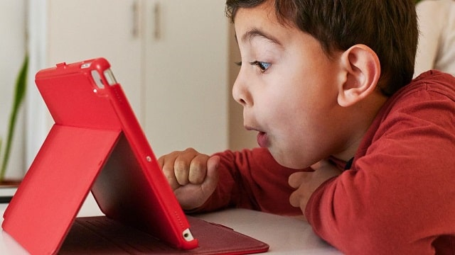 На учебу во всеоружии: правила выбора планшета для школьника