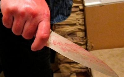 Ночью в Харькове тяжело ранили женщину