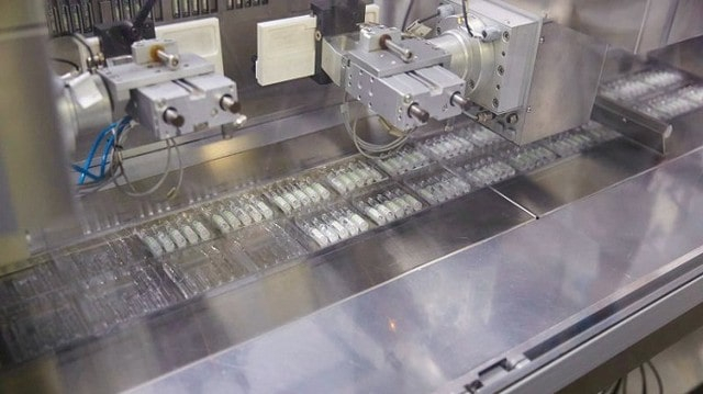 Производство вакцины от Covid-19 в Харькове начнется в следующем году