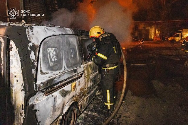 Ночная атака на Харьков - в результате ударов дронов разрушены здания, возникли пожары (фото)