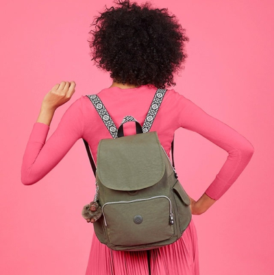 Почему женские рюкзаки Kipling — идеальный выбор для активных женщин