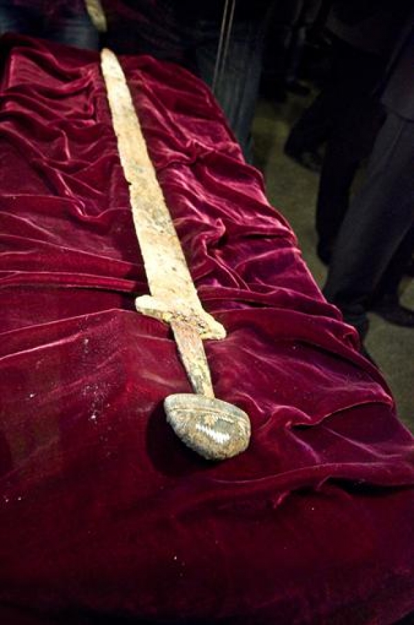 Открылась выставка уникального казацкого оружия