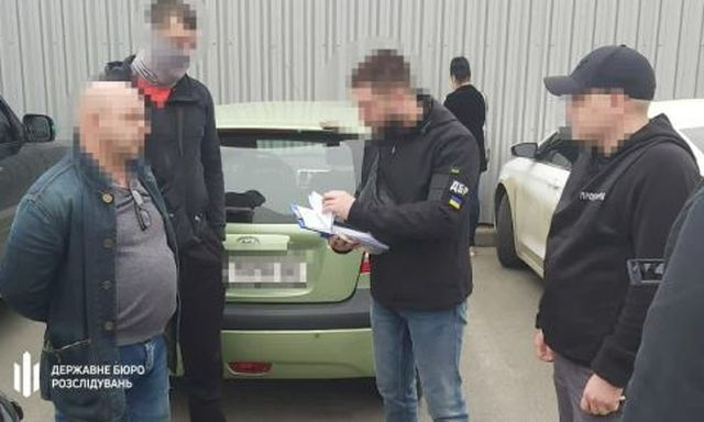 Офицер военкомата и его сообщник предстанут перед судом